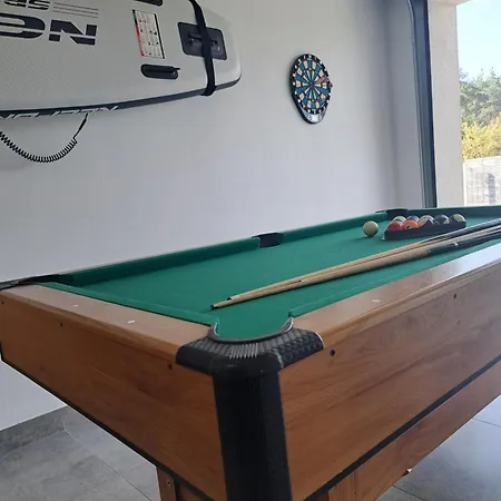 Dom Nad Jeziorem Gleboczek Lipnica (Bytow)