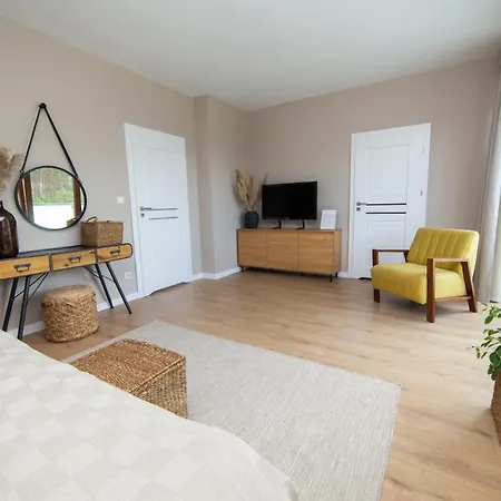 Dom Nad Jeziorem Gleboczek בית נופש *