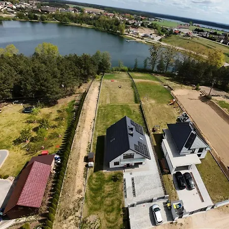 Dom Nad Jeziorem Gleboczek *