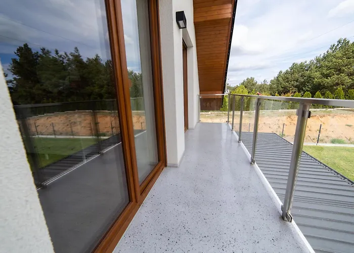 Dom Nad Jeziorem Gleboczek Semesterbostad Lipnica (Bytow)