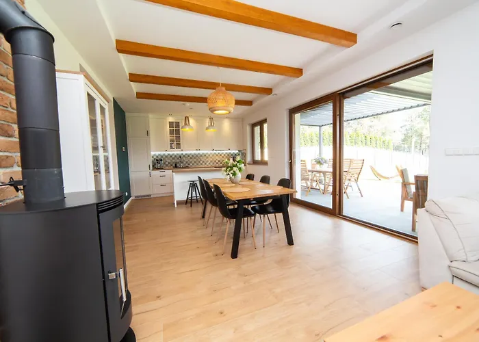 Dom Nad Jeziorem Gleboczek Semesterbostad Lipnica (Bytow)