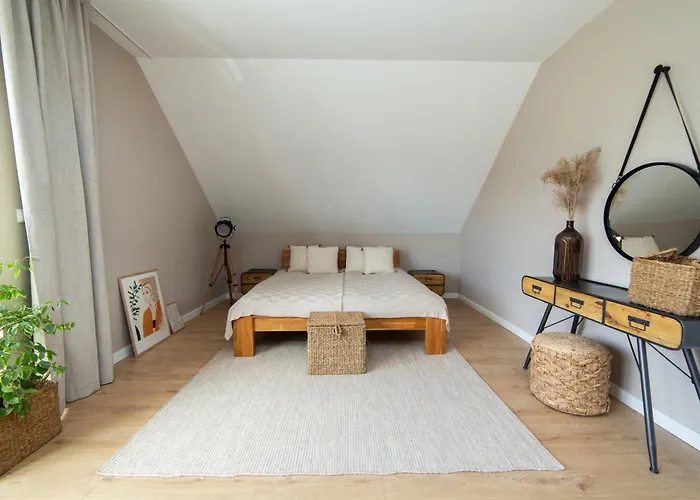 Dom Nad Jeziorem Gleboczek Semesterbostad